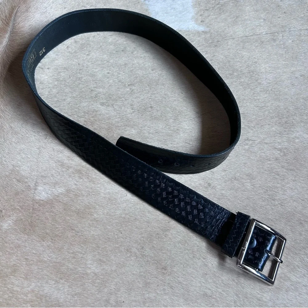 Guide Gear size 34 Black Tooled Leather Belt